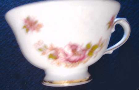 SCH547 Footed Cup