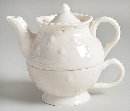 Cream Lace Individual Teapot & Lid with Cup