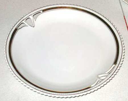 KOE53 Handled Cake Plate