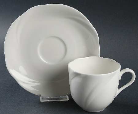 Windswept Flat Cup & Saucer Set