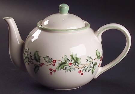 Holly Berry Teapot & Lid