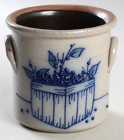 Blueberry Basket Small Open Crock