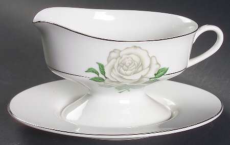 SON102 Gravy Boat & Underplate