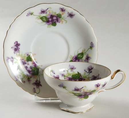 SAJ26 Footed Cup & Saucer Set