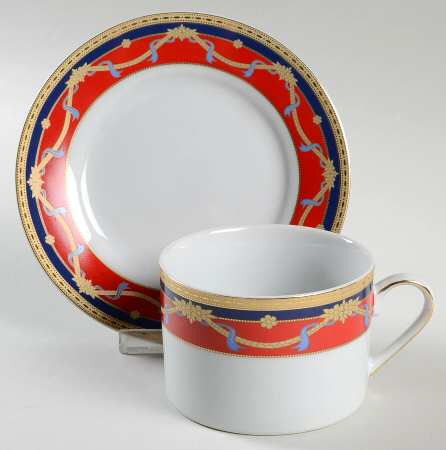 SZE5 Flat Cup & Saucer Set