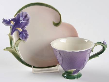 SZE6 Footed Demitasse Cup & Saucer Set