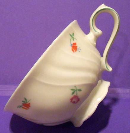 SLT510 Footed Cup