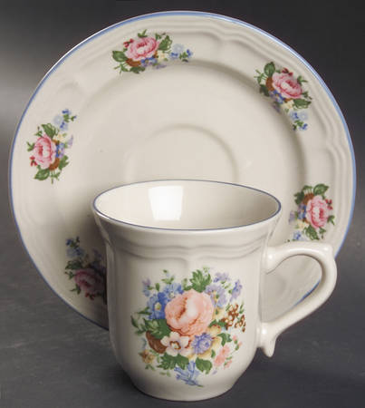 Victoria Flat Cup & Saucer Set