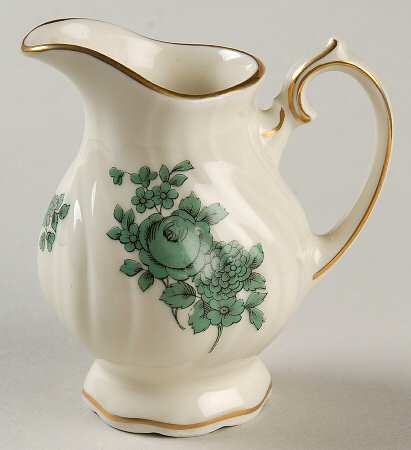 04673 Mini Creamer