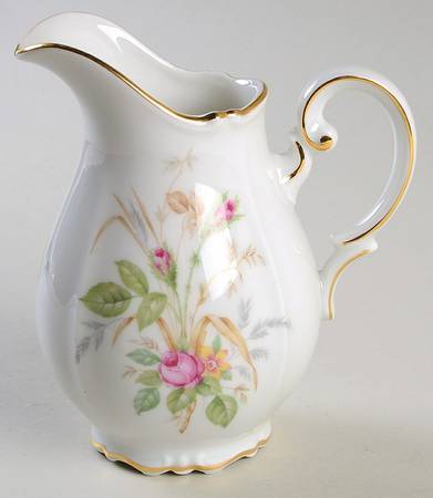 7470 (White, Scalloped) Creamer by Thomas