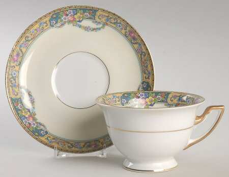 Footed Cup & Saucer Set