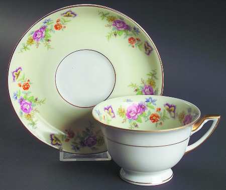 Footed Cup & Saucer Set