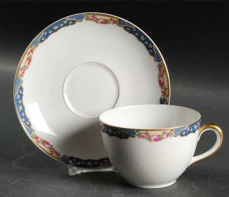 THU3 Flat Cup & Saucer Set