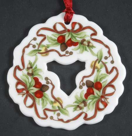 Tiffany Holiday (White Background, Japan) Ornament