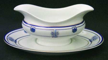 Shell & Thread (Limoges) Gravy Boat & Underplate