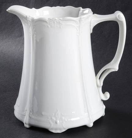 Baronesse White 24 Oz Pitcher