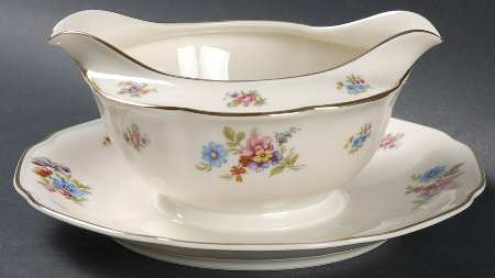 Colwyn Gravy Boat with Attached Underplate