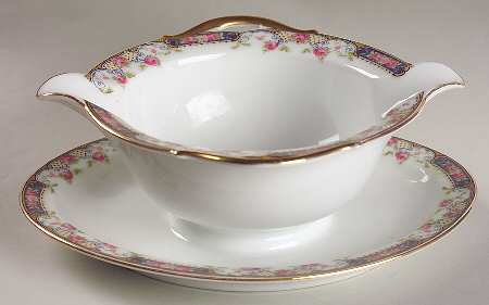 Franklin Gravy Boat with Attached Underplate by Tirschenreuth