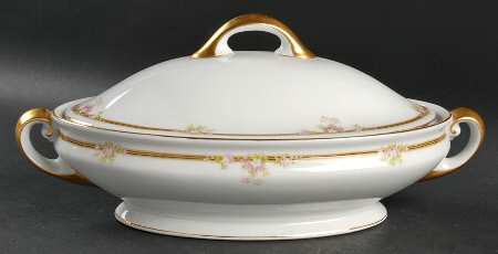 Kingston Oval Covered Vegetable