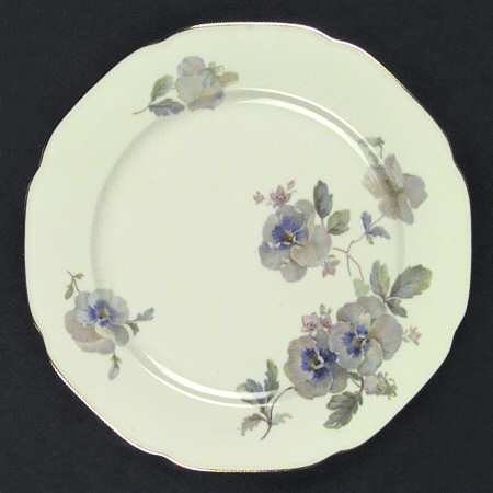 Pansy Cream by Tirschenreuth
