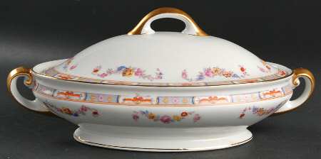 The Stafford Oval Covered Vegetable by Tirschenreuth