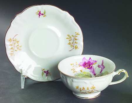 Aloha Footed Cup & Saucer Set