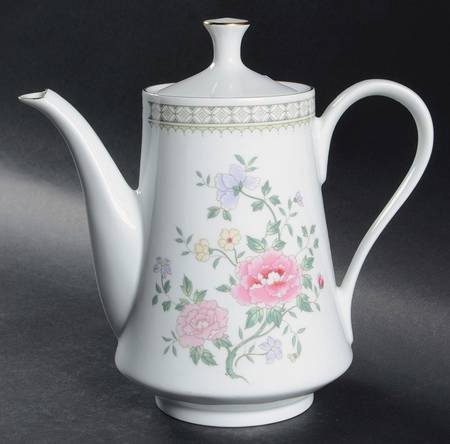 1560 (China) Coffee Pot & Lid