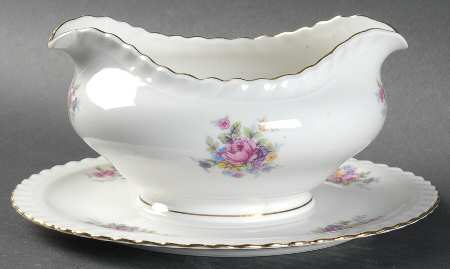 Marlina Gravy Boat with Attached Underplate