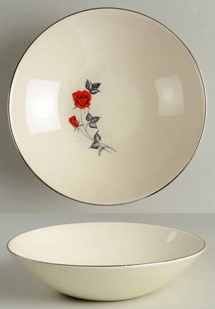 Moulin Rouge (Versatile Shape) 8" Round Vegetable Bowl