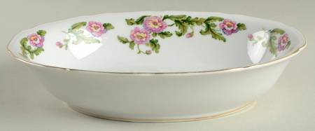 Gloria 10" Oval Vegetable Bowl by TTK (Japan)