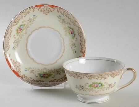 TUI2 Footed Cup & Saucer Set