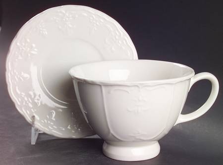 Versailles Off White Breakfast Cup & Saucer Set