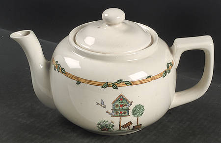 Birdhouse Teapot & Lid