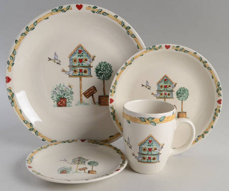Birdhouse 32 Piece Estate Set