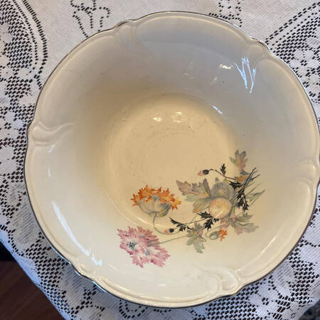 TST438 8" Round Vegetable Bowl