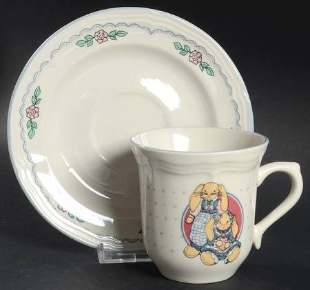 TAU14 Flat Cup & Saucer Set