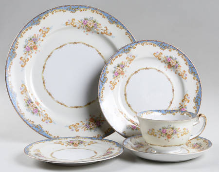 TUI12 5 Piece Place Setting