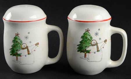 Snowy Snowman Salt & Pepper Set