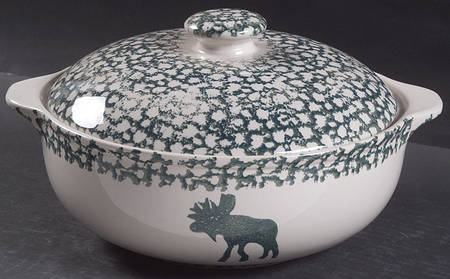 Moose Country 3 Quart Round Covered Casserole