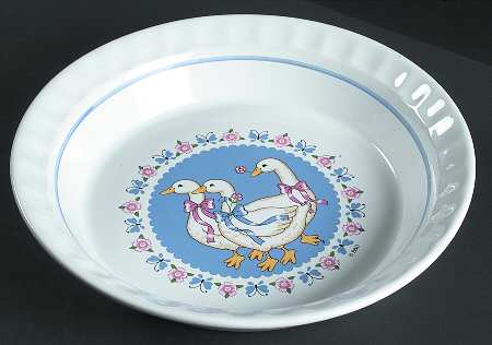 Ribbon Geese Pie Serving Plate