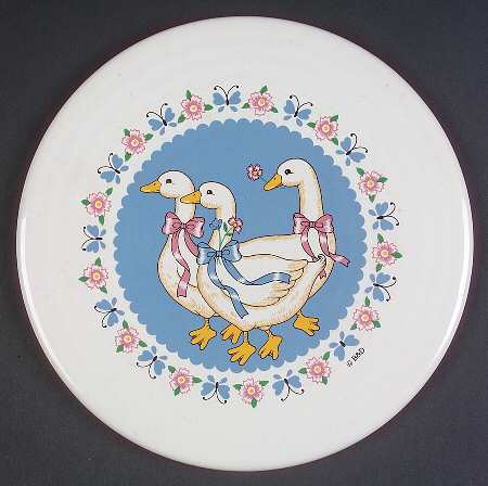 Ribbon Geese Trivet