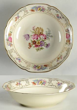 Wettin (Scalloped) 9" Round Vegetable Bowl