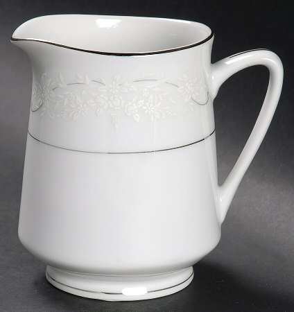 Riviera Creamer