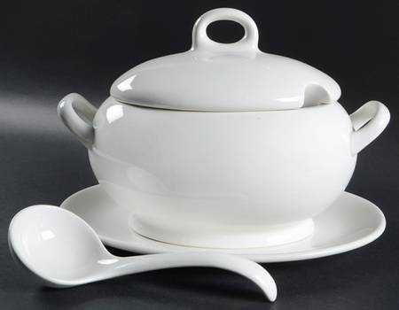 Blanc De Blanc Tureen & Lid w/Ladle & Underplate