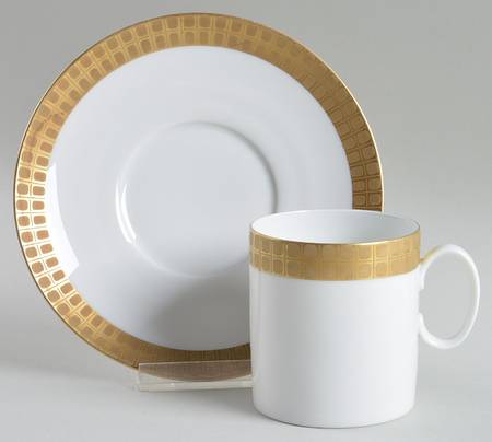 THO304 Flat Cup & Saucer Set