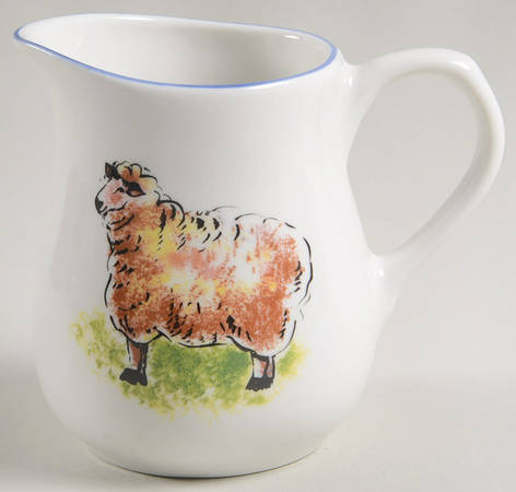 Country Barn Sheep Creamer