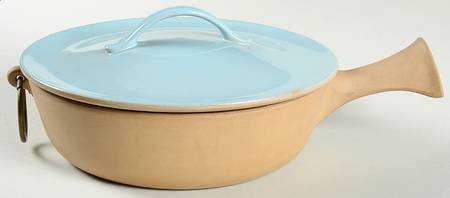 Chateau Buffet Cinnamon Sky Blue 2.5 Qt Round Covered Casserole