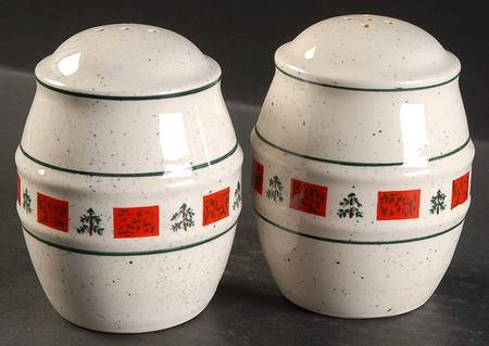 Christmas Salt & Pepper Set