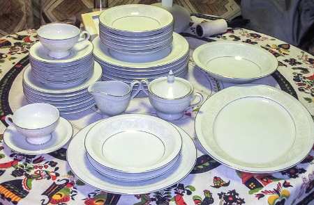 Rensselaer Footed Cup & Saucer Set by Taka San