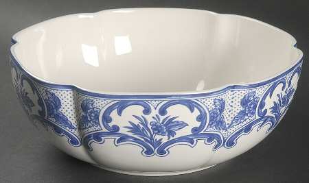 Delft 9" Scalloped Bowl